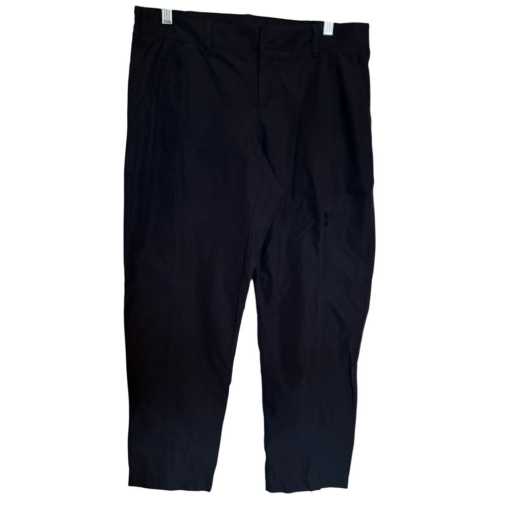 Kirkland Signature travel pants size 8 in black